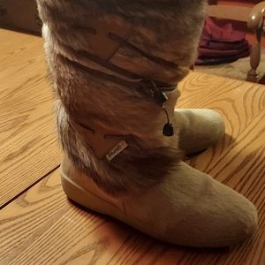 Pajar Women's tan Winter boots European size 38